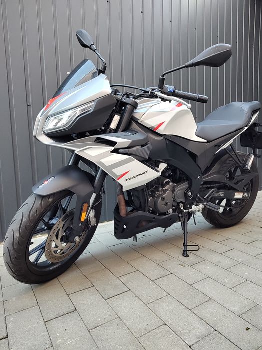 Motocicleta  Aprilia Tuono, 125 cm, an 2023