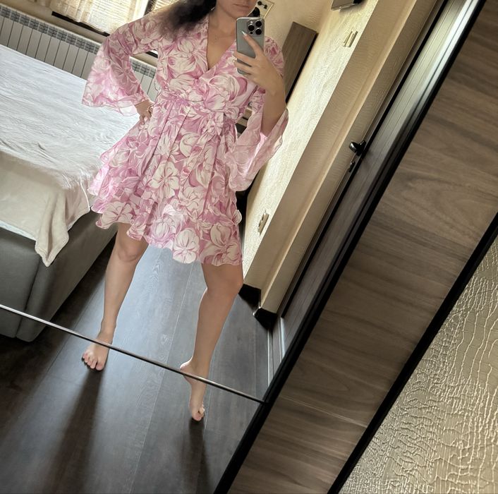 Дамска розова рокля