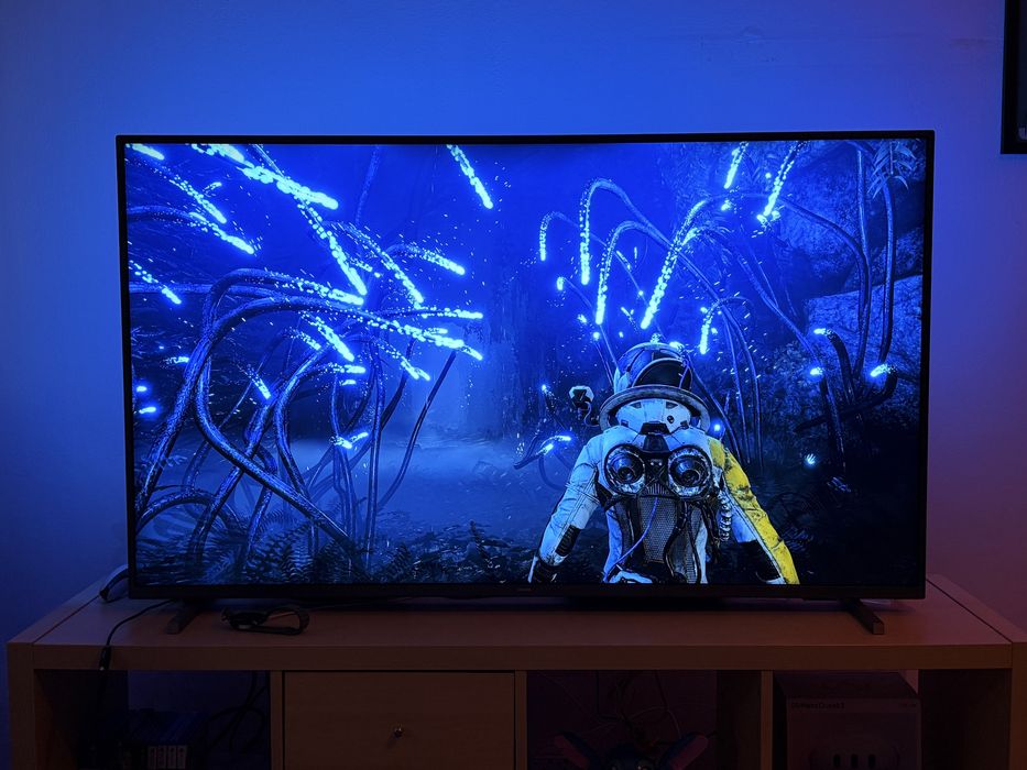 Televizor Philips 139cm Ambilight  TV 4K UHD
