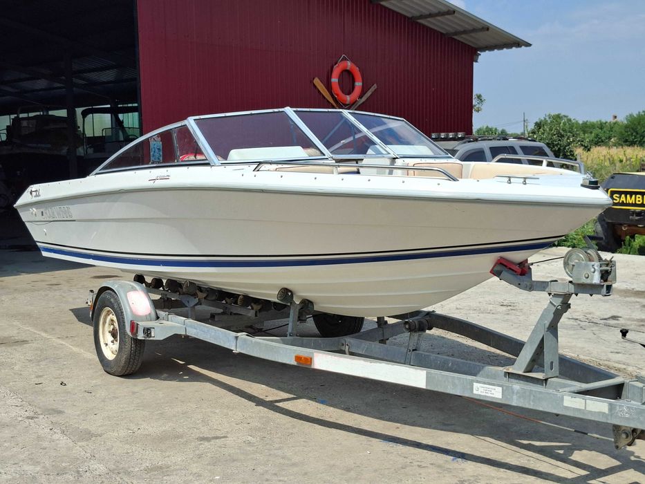 лодка Four Winns 190 Freedom Bowrider
