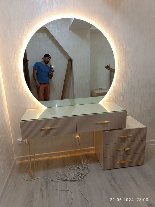 Мебель на заказ из Акрила, МДФ, ЛДСП