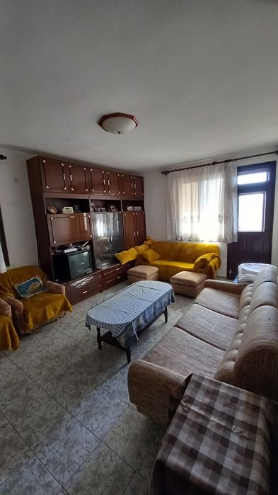 Къща в гр. Българово .На 20 км от гр  Бургас.