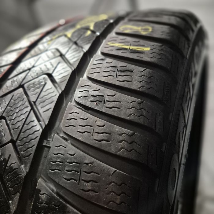 275 35 19 O bucată Pirelli iarnă