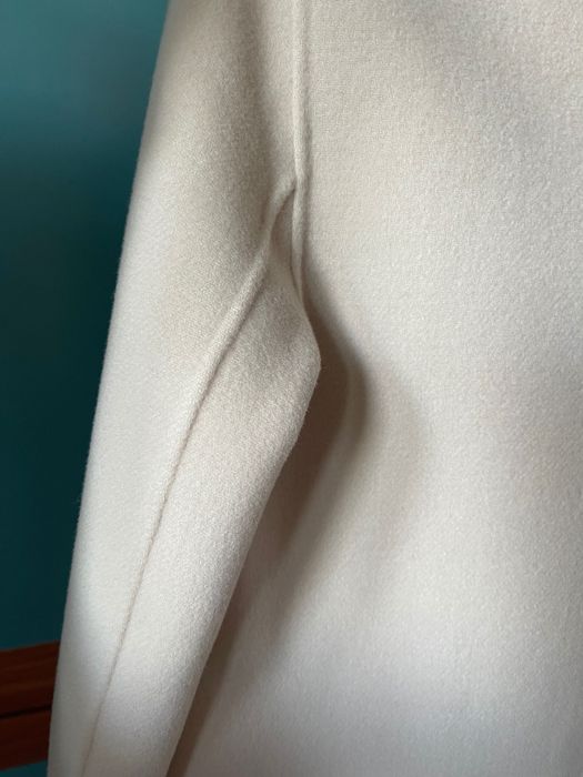 Запазен!Max Mara, Оригинал,чисто нов сет в 3 части