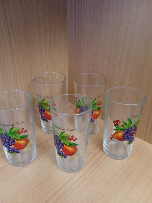 продам стаканы стеклянные 5 шт