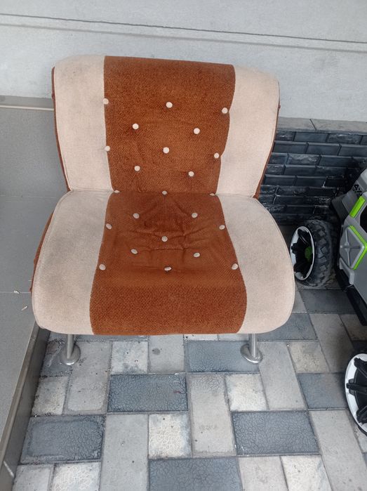 Диван и кресло тахта