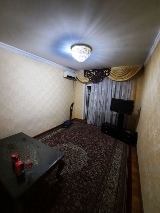 2 xona 2 etaj balkon 2*6 uy egasidan Sergeli 2 mavze sotiladi