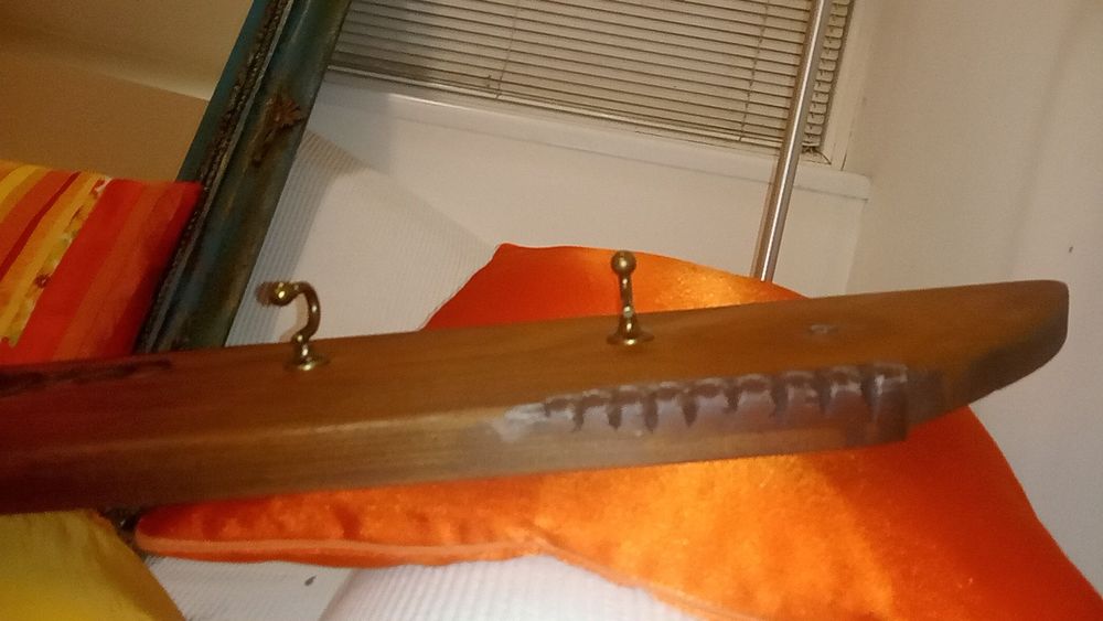 старинна  закачалка с автентична българска дърворезба