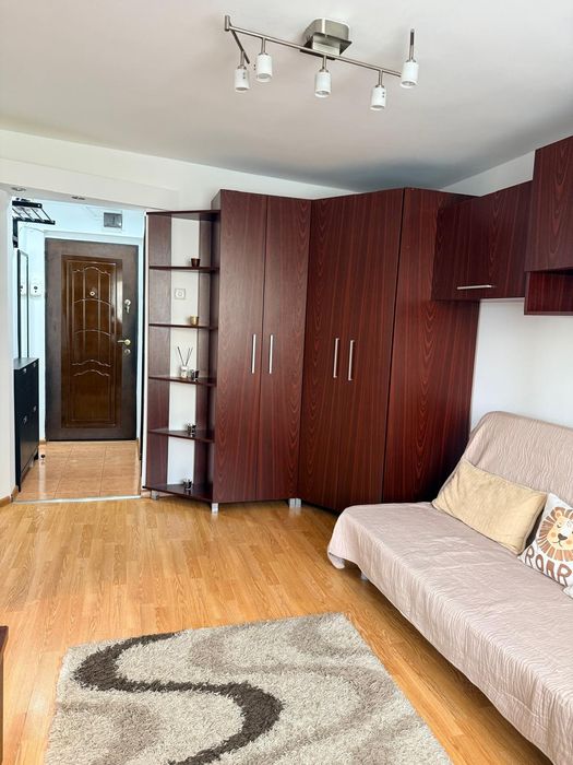 Închiriez apartament 2 camere