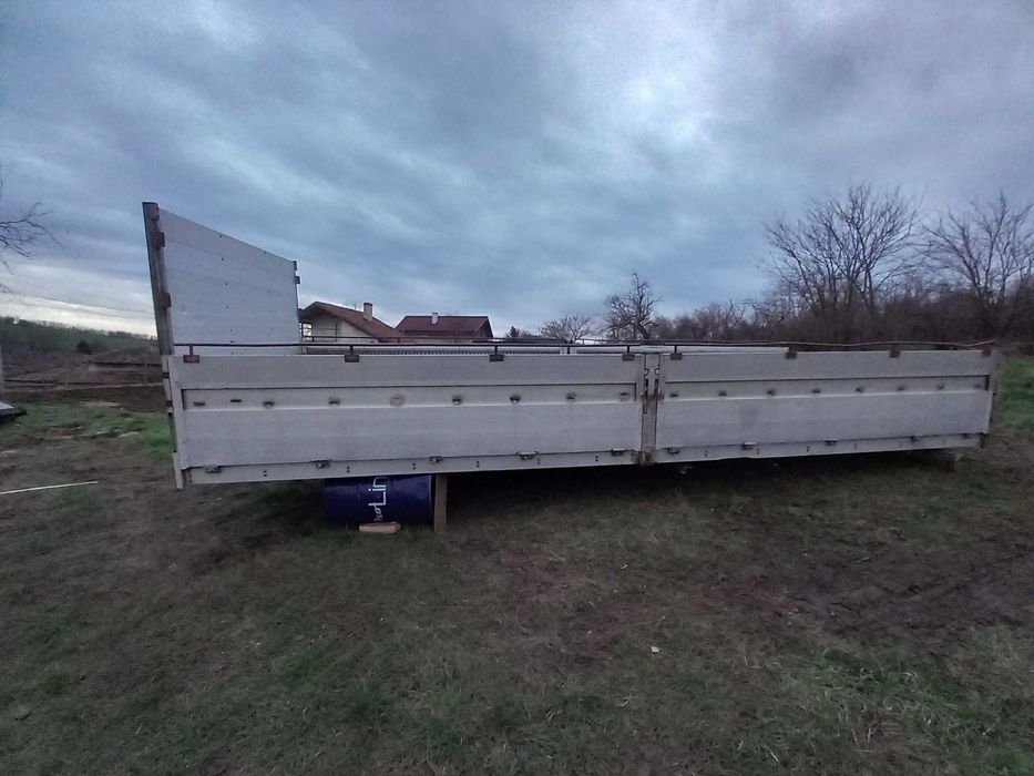 Бордова каросерия Падащ Борд