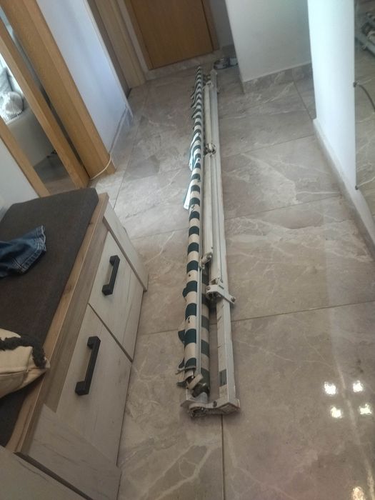 Тента.290см на 250см. Механична/сгъваема