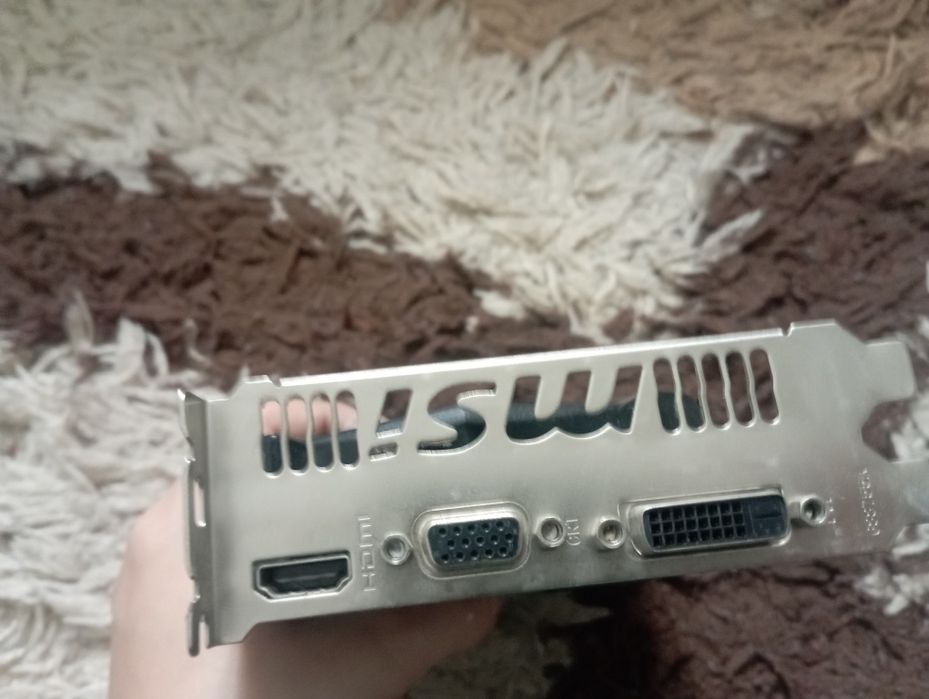Vând placa video MSI