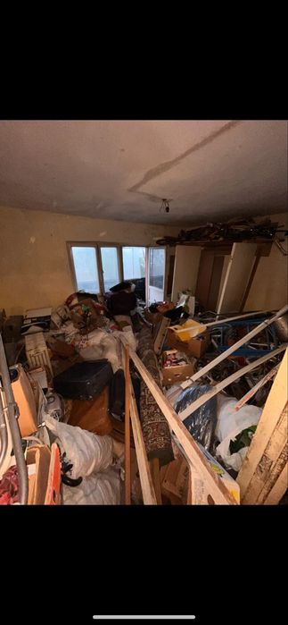 Debarasare Transport Moloz Mobila veche Canapele