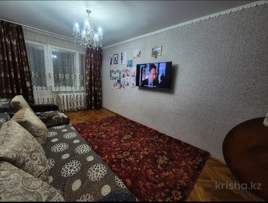 Продам 4-комнатную квартиру