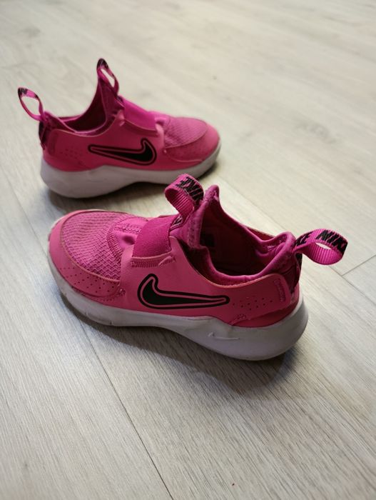 Маратонки Nike 27 размер