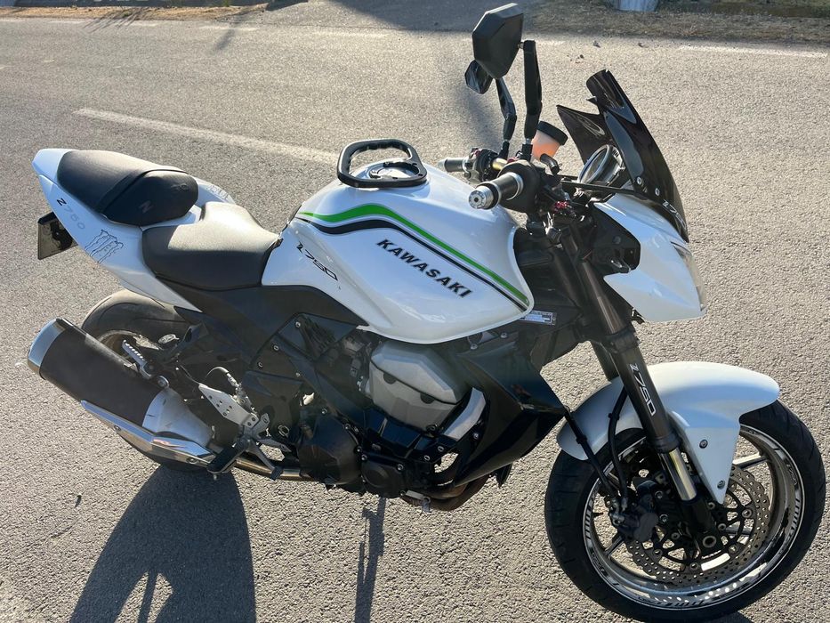 Vând Kawasaki z750 2008 injecție