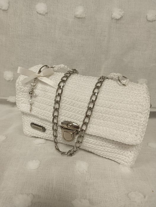 Vând gentute crosetate