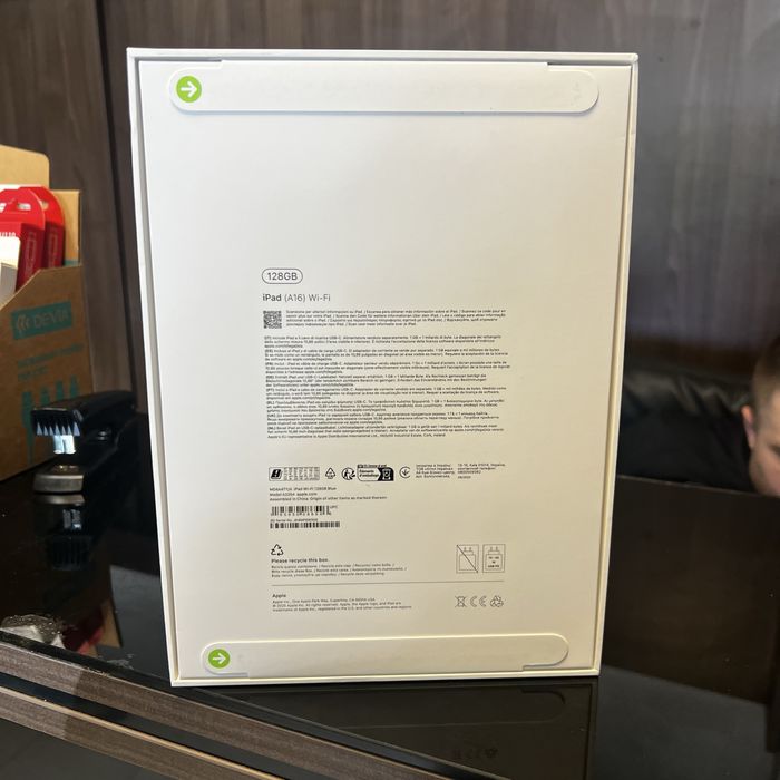 Нов! 12м. Гаранция! Apple iPad A16 10.9 11.Gen (2025) 128GB WiFi A3354