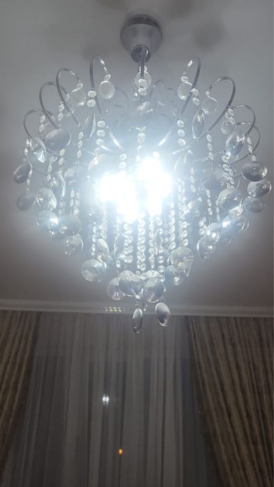 Хрустальная люстра