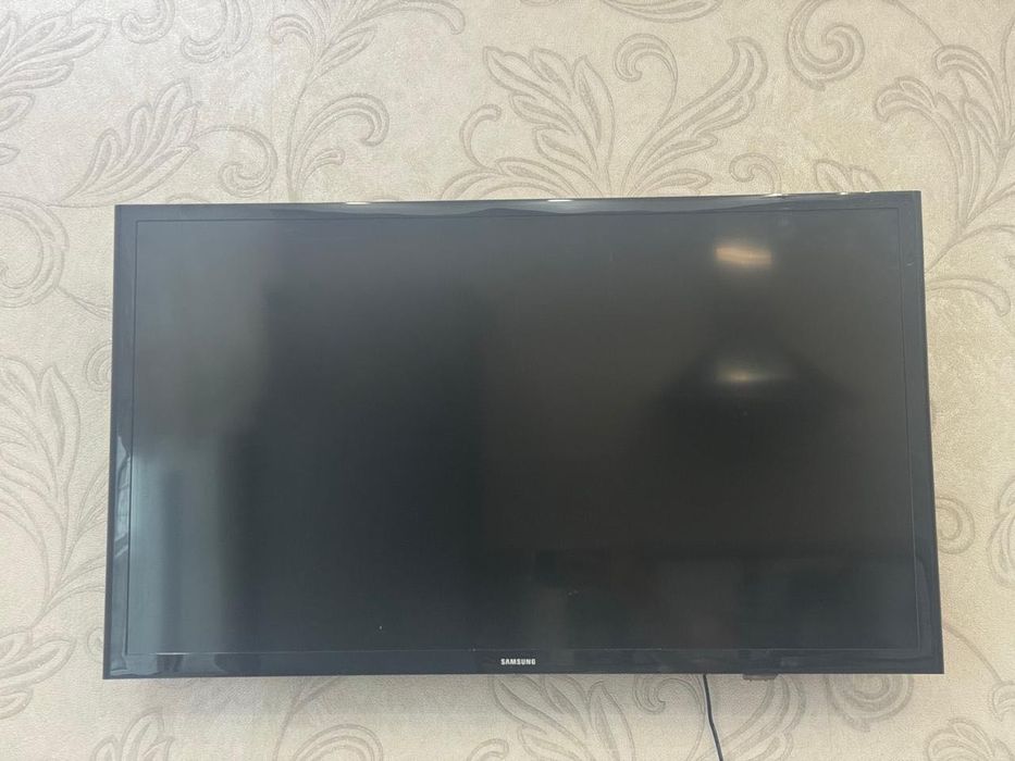 Телевизор Samsung 32”