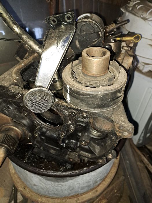 Diverse piese de motor Mazda b2500 preț negociabil