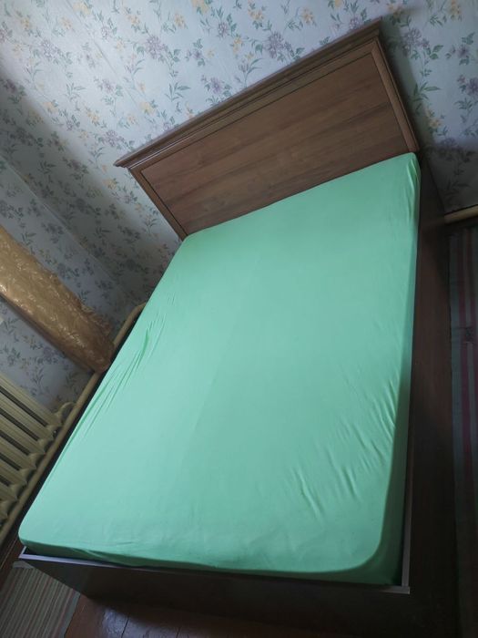 Продаётся спальный гарнитур в хорошем состоянии.