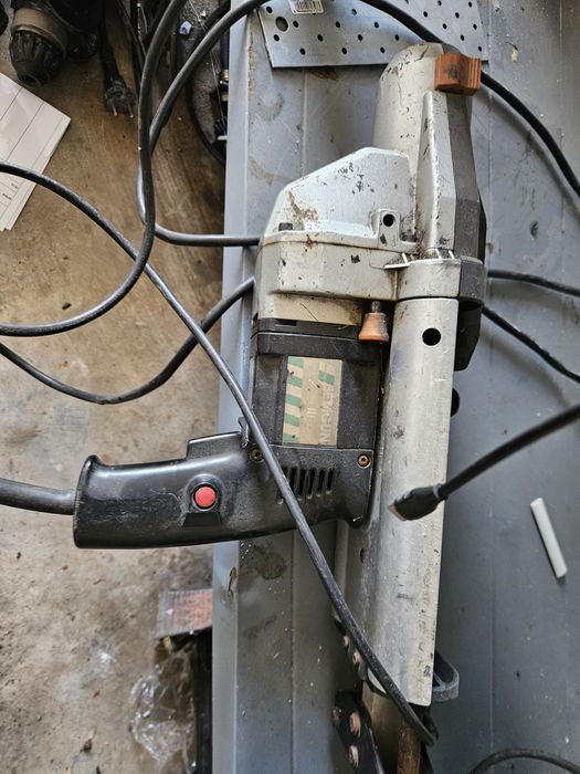 pistol electric 220 v pentru mastic