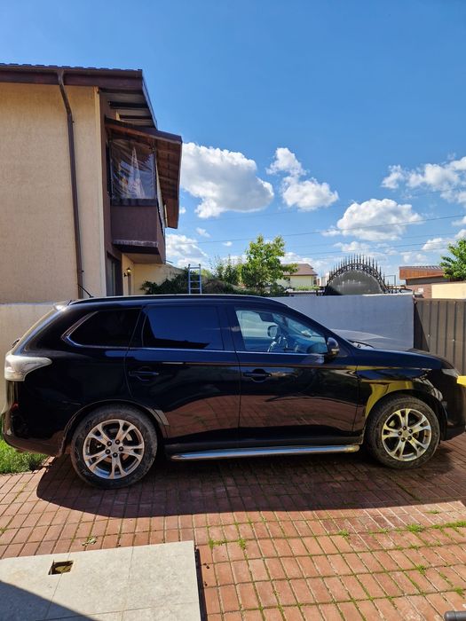 MITSUBISHI Outlander 2013 — imagine 2
