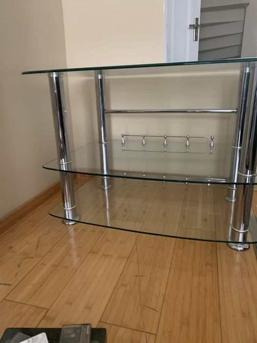 Подставка под телевизор , магнитофон , цветы, сувениры и т.д.