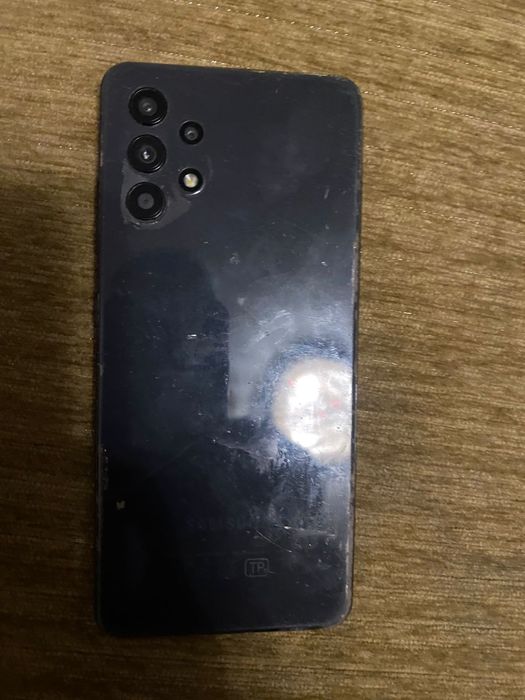 Самсунг  А  32 черный