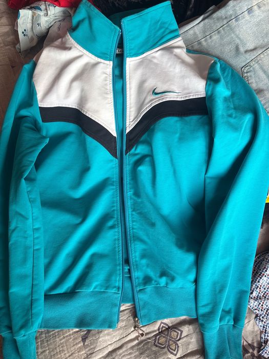 Продам олимпийку 46р