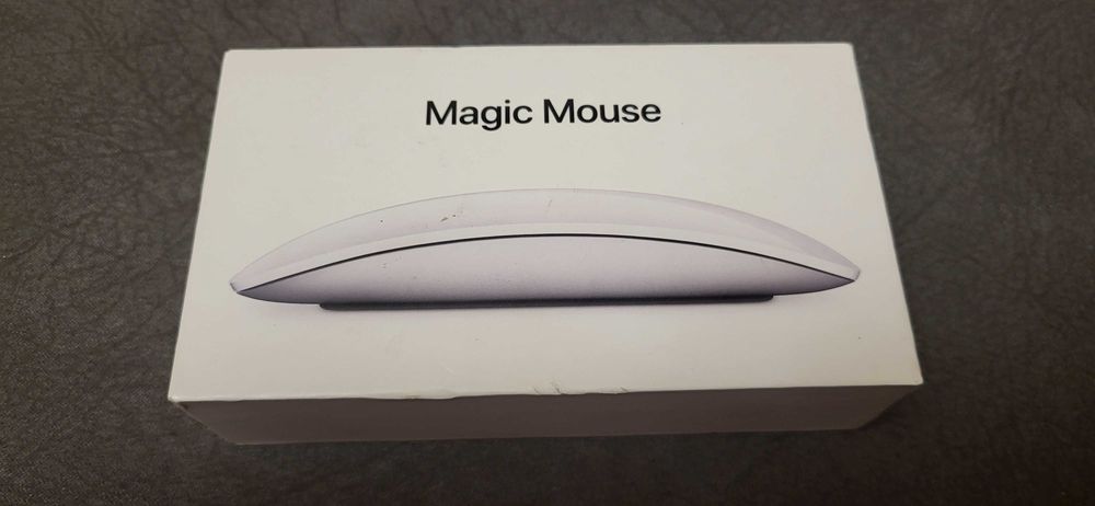 Mouse Magic Apple 2 A1657, Alb ca nou  sau nou  e cutia desfacuta