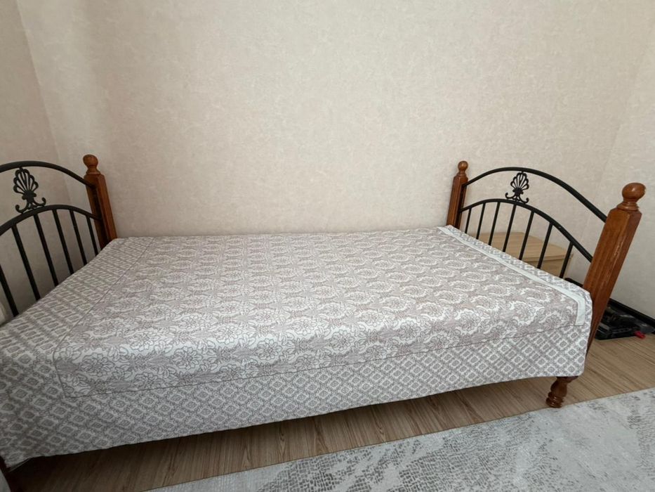 Односпальная кровать