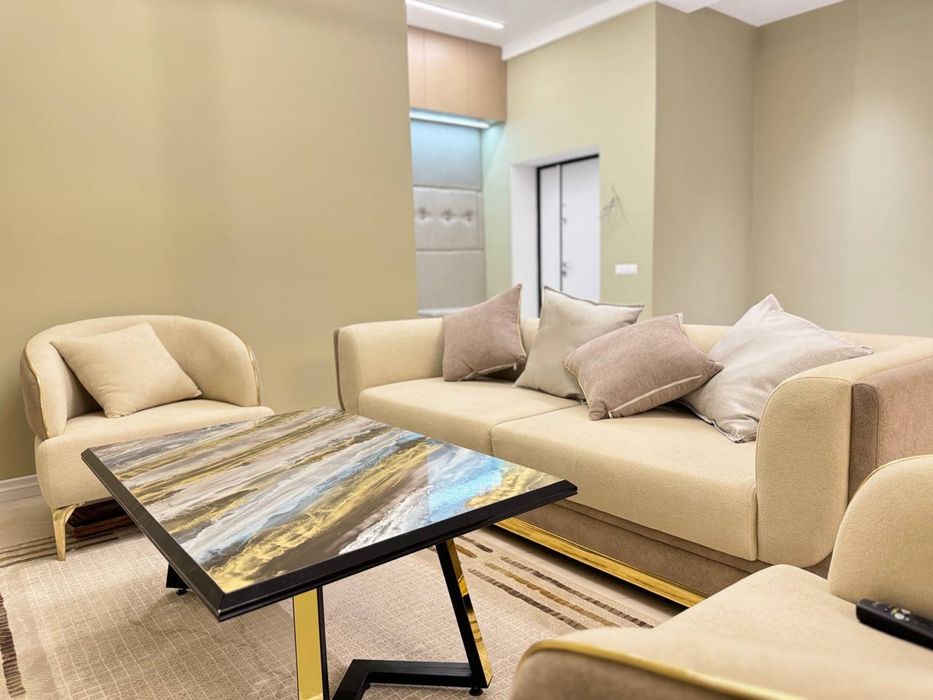 Паркентский Новостройка сдается новая 3х комнатная!