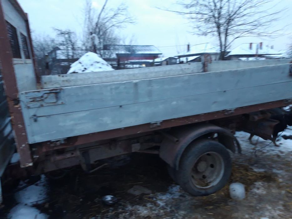 Vând Iveco daily basculabil