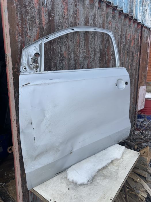 Водительская дверь VW Polo