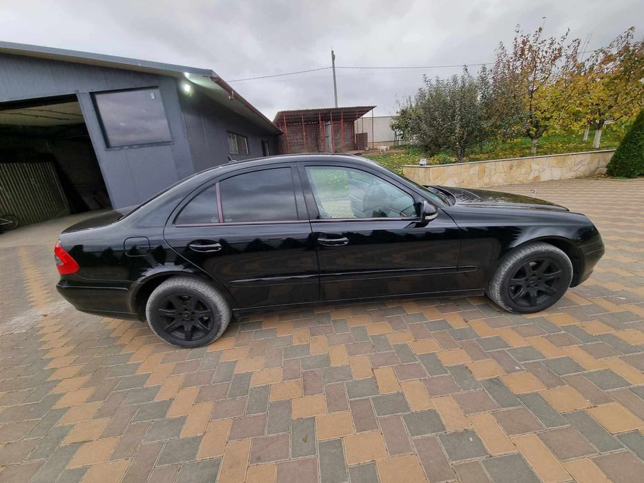 Mercedes-Benz E200 CDI