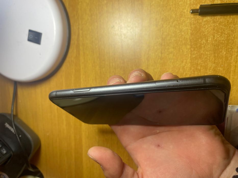 Iphone 11 продается