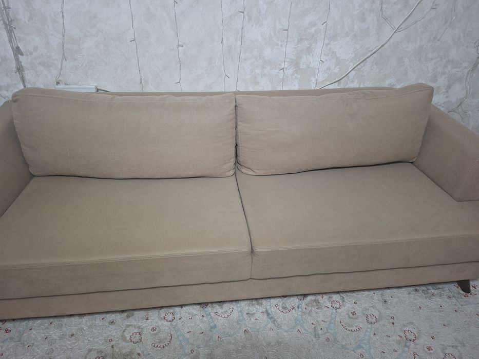 Продам диван .самовывоз