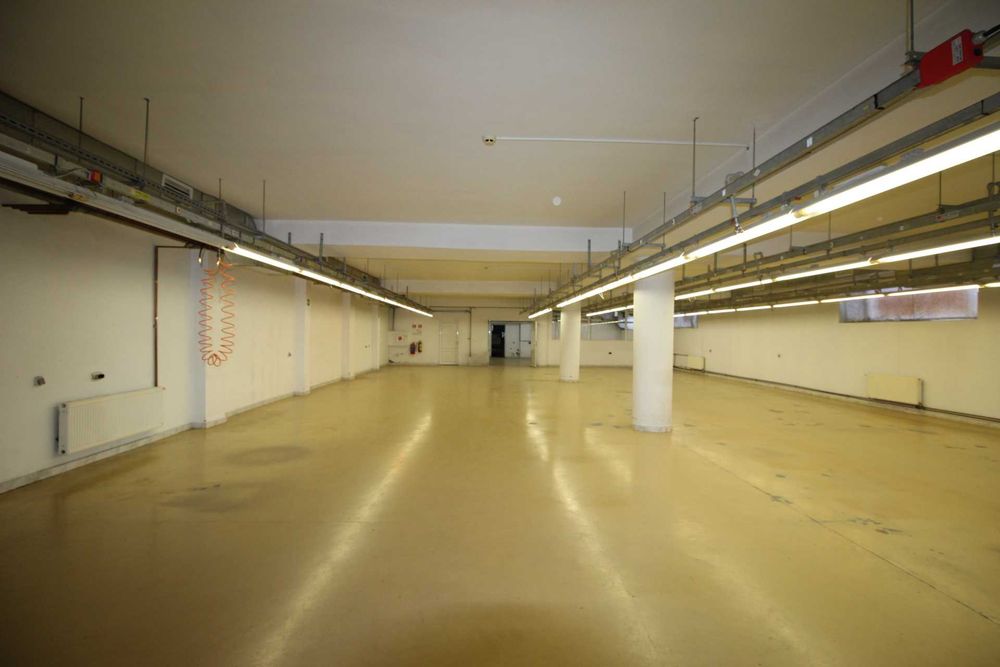 Продава се Промишлена сграда в Русе, Централен кооп. пазар - 550 кв.м за 3 €/кв.м - Снимка #5