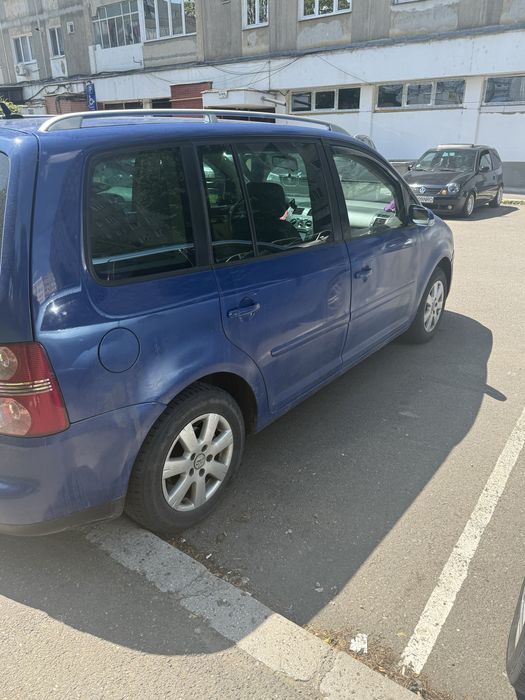 VOLKSWAGEN Touran 2004 — imagine 5