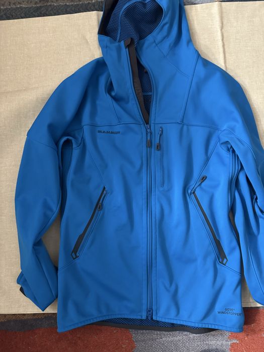 Geaca Mammut barbateasca