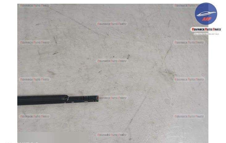 Ornament Cromat Perie Geam Usa Dreapta Fata Jaguar XE X760 2014 2015 2