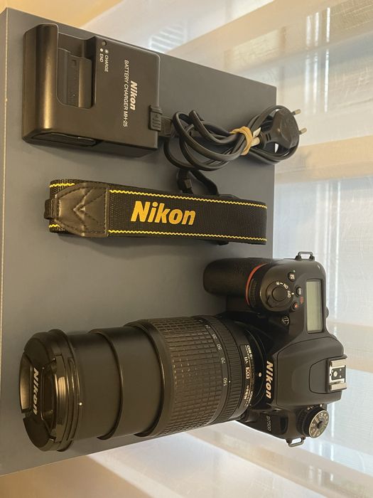 Nikon D7500 + Obiectiv 18-140mm VR - kit complet