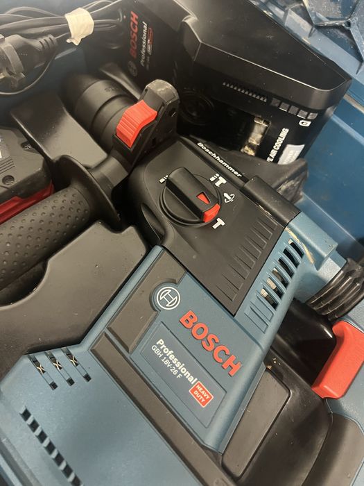 Bosch GBH 18 V-26 F rotopercutor professional