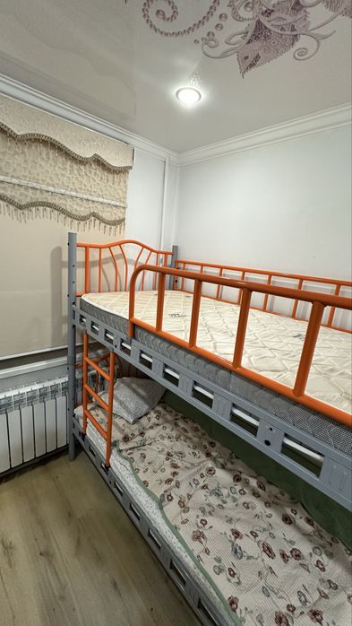 Двухяростный кровать новый в упаковке