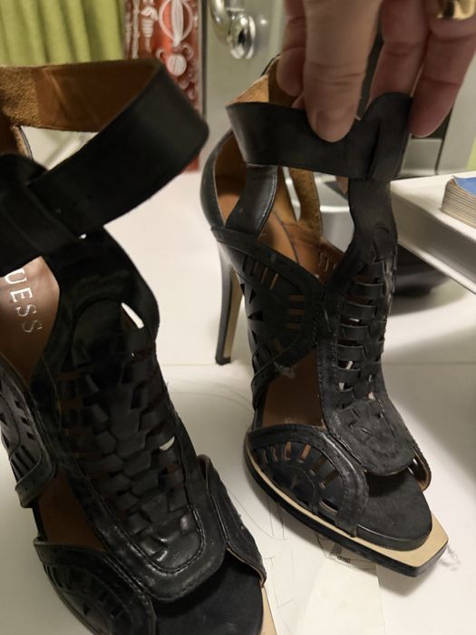 Сандали GUESS, черни кожени