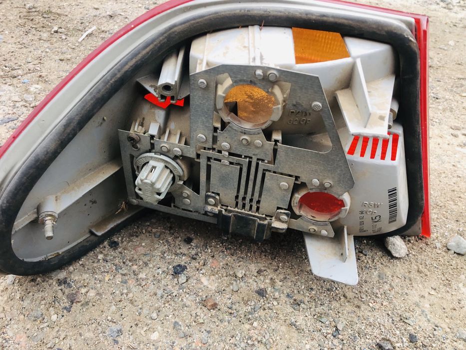 Задние фары на мерс