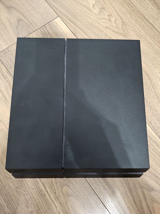 Consolă Sony PlayStation 4 (PS4) Slim - SSD 480GB