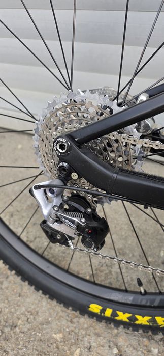 27.5" карбонов Scott spark
